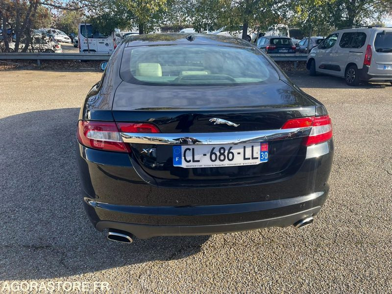JAGUAR XF 3.0 D 240CH BOITE AUTO - 2011 - 123000KMS - Veturë: foto 4 JAGUAR XF 3.0 D 240CH BOITE AUTO - 2011 - 123000KMS - Veturë: foto 4