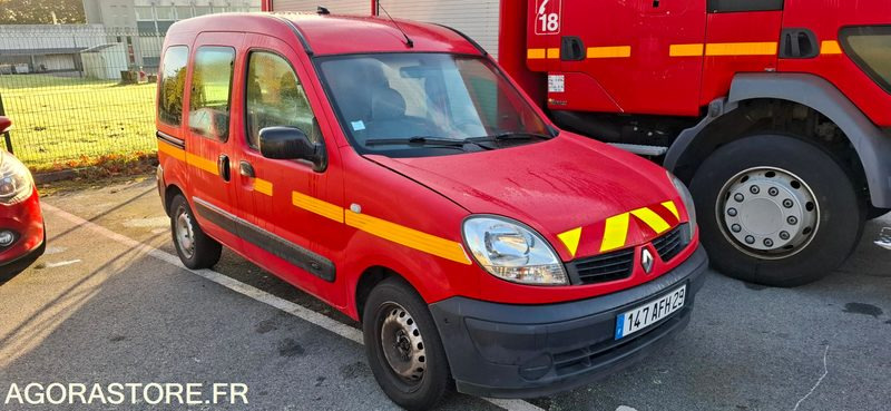 KANGOO 1.5 dCi 85 ALIZE - 147AFH29 - Veturë: foto 4 KANGOO 1.5 dCi 85 ALIZE - 147AFH29 - Veturë: foto 4
