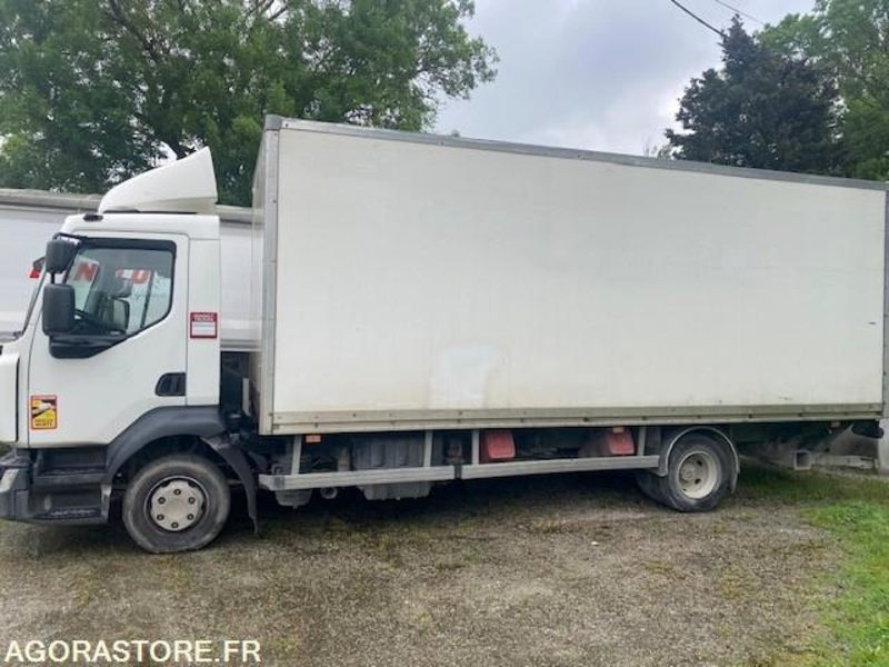 CAMION FOURGON HAYON RENAULT D12 - 2017 - 260 000km - Kamioni: foto 2 CAMION FOURGON HAYON RENAULT D12 - 2017 - 260 000km - Kamioni: foto 2