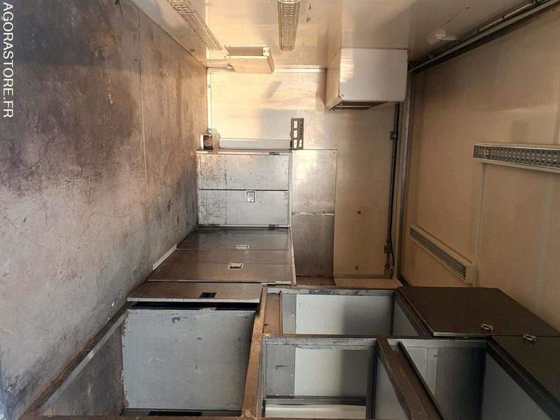 CAMION PORTEUR RENAULT ATELIER ET BASE DE VIE - Kamioni: foto 4 CAMION PORTEUR RENAULT ATELIER ET BASE DE VIE - Kamioni: foto 4