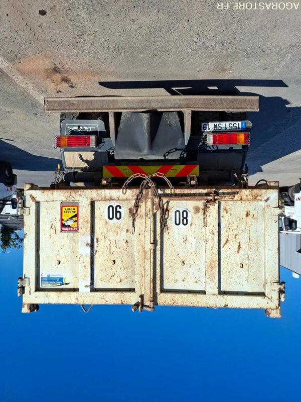 Camion poids lourds 6X4 IVECO TRAKKER 26T bi-benne - Kamioni: foto 4 Camion poids lourds 6X4 IVECO TRAKKER 26T bi-benne - Kamioni: foto 4