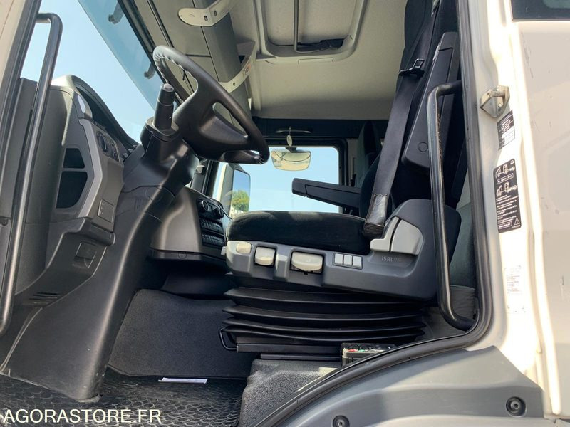 MAN TGS PORTE ENGINS 2015 311546KM - Kamioni: foto 5 MAN TGS PORTE ENGINS 2015 311546KM - Kamioni: foto 5