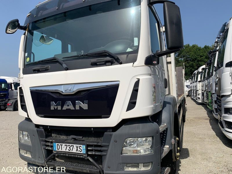 MAN TGS PORTE ENGINS 2015 311546KM - Kamioni: foto 2 MAN TGS PORTE ENGINS 2015 311546KM - Kamioni: foto 2