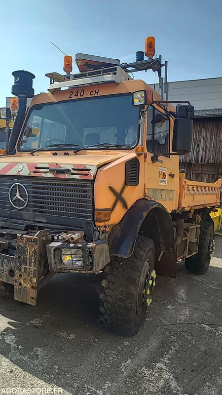 MERCEDES - UNIMOG - 2001 - 129649 KM - Kamioni: foto 2 MERCEDES - UNIMOG - 2001 - 129649 KM - Kamioni: foto 2