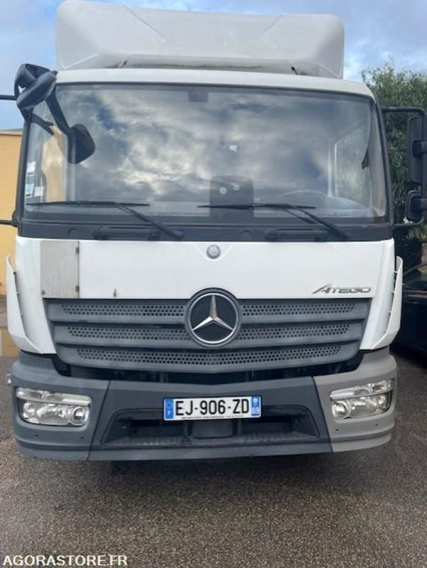 Mercedes Atego 2017 Boite automatique - Kamioni: foto 1 Mercedes Atego 2017 Boite automatique - Kamioni: foto 1