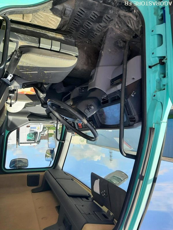 PORTEUR MULTIBENNE RENAULT EX-742-KK 2003 123 000 KM - Kamioni: foto 3 PORTEUR MULTIBENNE RENAULT EX-742-KK 2003 123 000 KM - Kamioni: foto 3