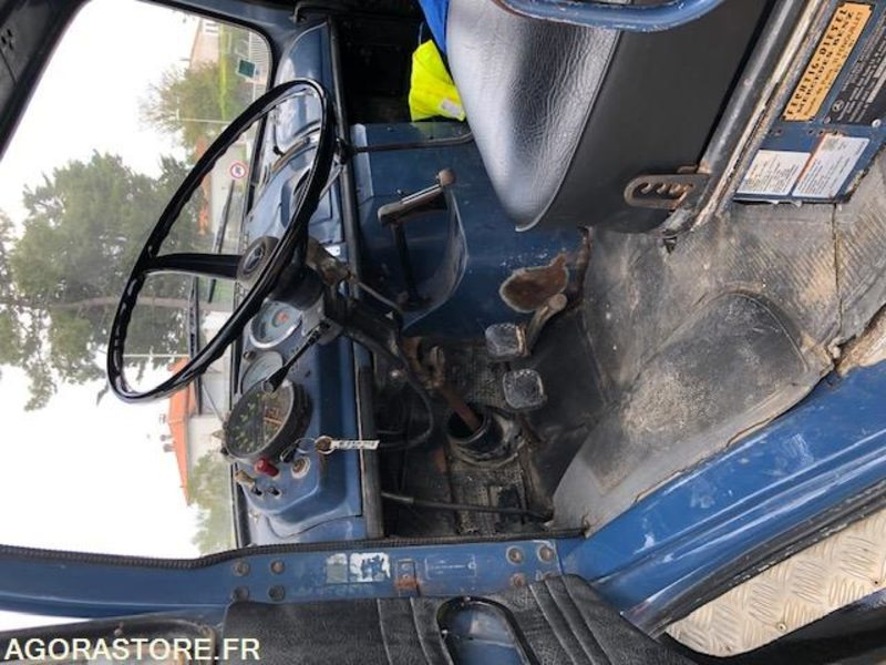 PRIX TTC MERCEDES L 1918 PLATEAU GRUE - 128 000km - NOMBREUX TRAVAUX EFFECTUES - Kamioni: foto 4 PRIX TTC MERCEDES L 1918 PLATEAU GRUE - 128 000km - NOMBREUX TRAVAUX EFFECTUES - Kamioni: foto 4