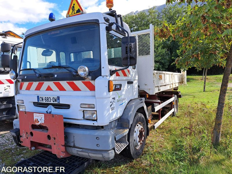 RENAULT MIDLINER-40155 KMS-1999-CN683QW - Kamioni: foto 1 RENAULT MIDLINER-40155 KMS-1999-CN683QW - Kamioni: foto 1