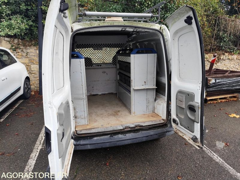 Kangoo - 2006 - 10697kms - sans carte grise (FIV) - Furgon i vogël: foto 4 Kangoo - 2006 - 10697kms - sans carte grise (FIV) - Furgon i vogël: foto 4