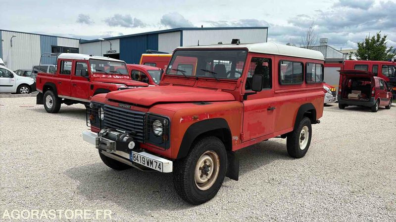 LAND ROVER DÉFENDER 110 - 67 933 Kms - 1999 - 8419 WM 74 - SUV: foto 1 LAND ROVER DÉFENDER 110 - 67 933 Kms - 1999 - 8419 WM 74 - SUV: foto 1