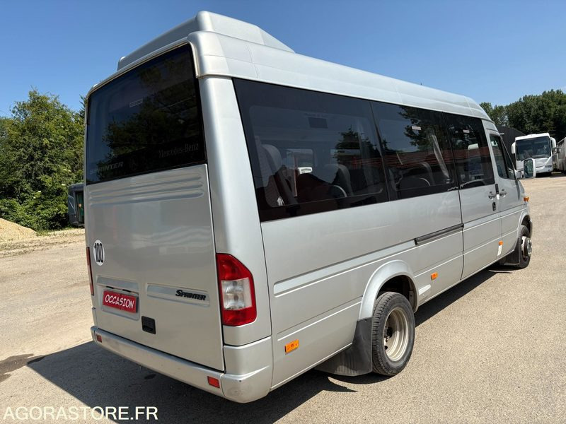 MERCEDES 413 DIESEL 17 PL - 2006 - 312 800 kms - Minibus, Furgon pasagjerësh: foto 3 MERCEDES 413 DIESEL 17 PL - 2006 - 312 800 kms - Minibus, Furgon pasagjerësh: foto 3