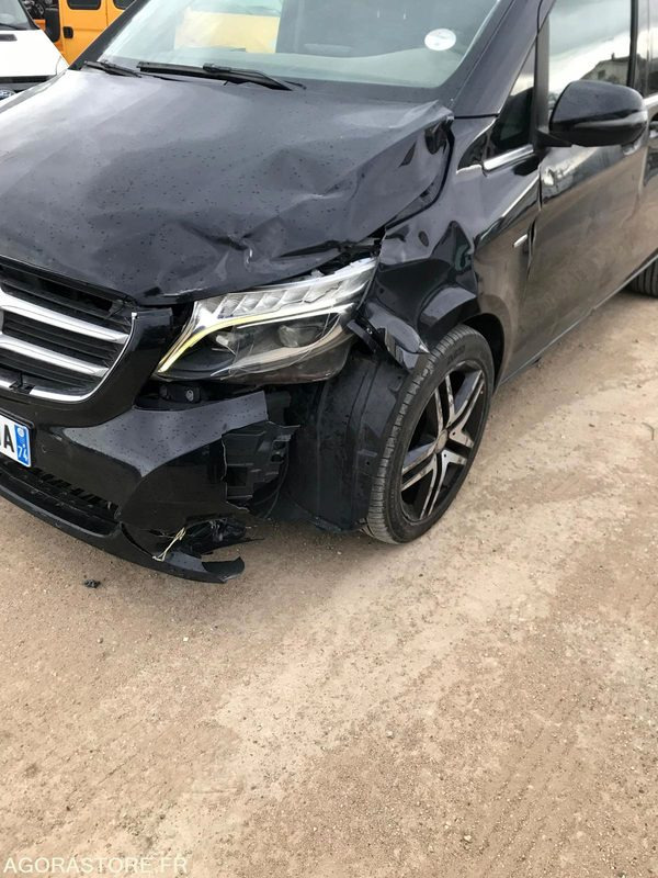 MERCEDES CLASSE V 250cdi 4 MATIC - 2017 / 441000 KM - Veturë: foto 4 MERCEDES CLASSE V 250cdi 4 MATIC - 2017 / 441000 KM - Veturë: foto 4