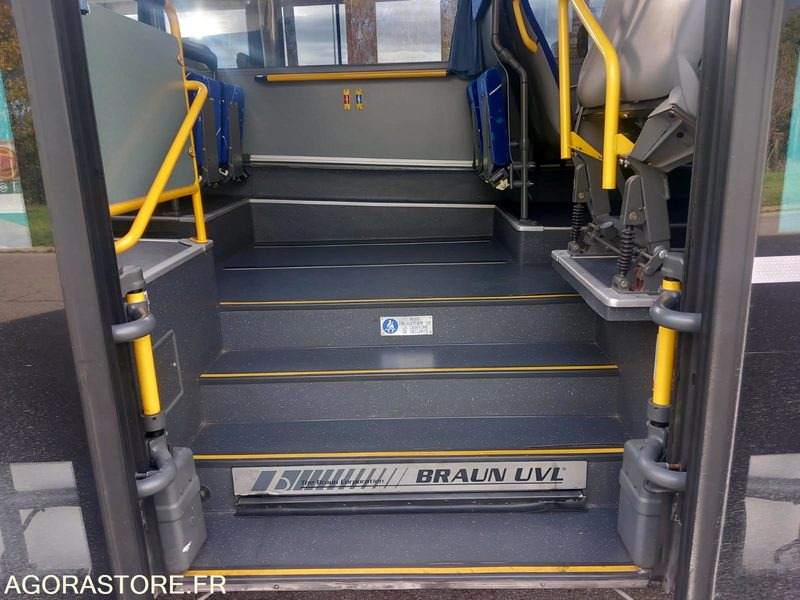 MERCEDES INTOURO N°083146 - Autobus shkollor: foto 3 MERCEDES INTOURO N°083146 - Autobus shkollor: foto 3