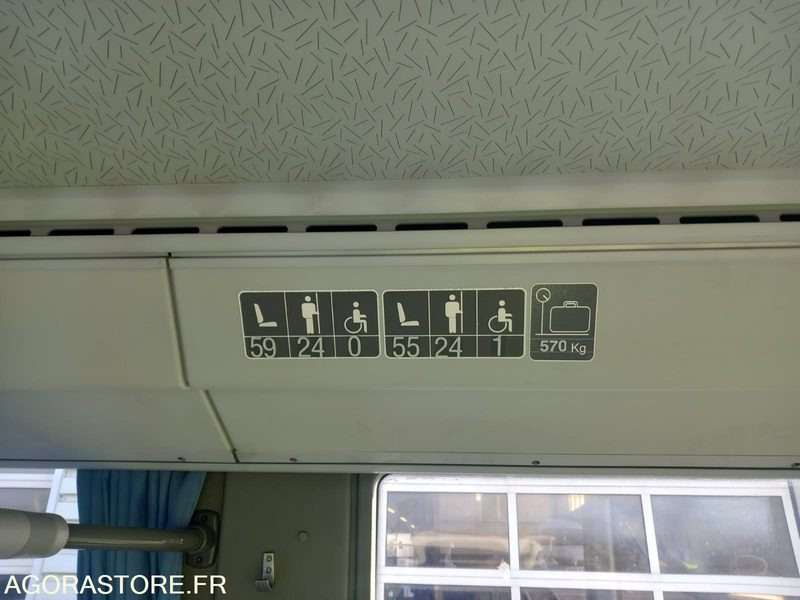 MERCEDES INTOURO N°083146 - Autobus shkollor: foto 4 MERCEDES INTOURO N°083146 - Autobus shkollor: foto 4