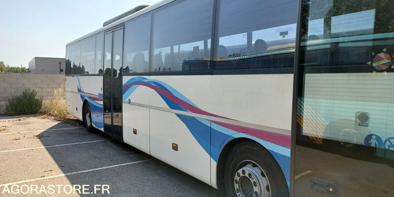 MERCEDES INTOURO N°093029 - Minibus, Furgon pasagjerësh: foto 4 MERCEDES INTOURO N°093029 - Minibus, Furgon pasagjerësh: foto 4