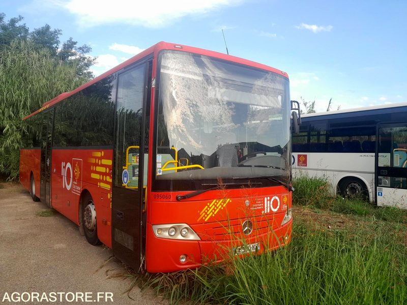 MERCEDES INTOURO N°095060 - Autobus shkollor: foto 1 MERCEDES INTOURO N°095060 - Autobus shkollor: foto 1