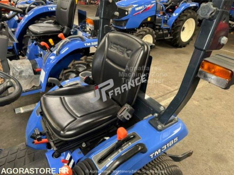MICROTRACTEUR ISEKI 3185 16CV BOITE MECA ROUES GAZON CARTE GRISE - Traktor: foto 5 MICROTRACTEUR ISEKI 3185 16CV BOITE MECA ROUES GAZON CARTE GRISE - Traktor: foto 5