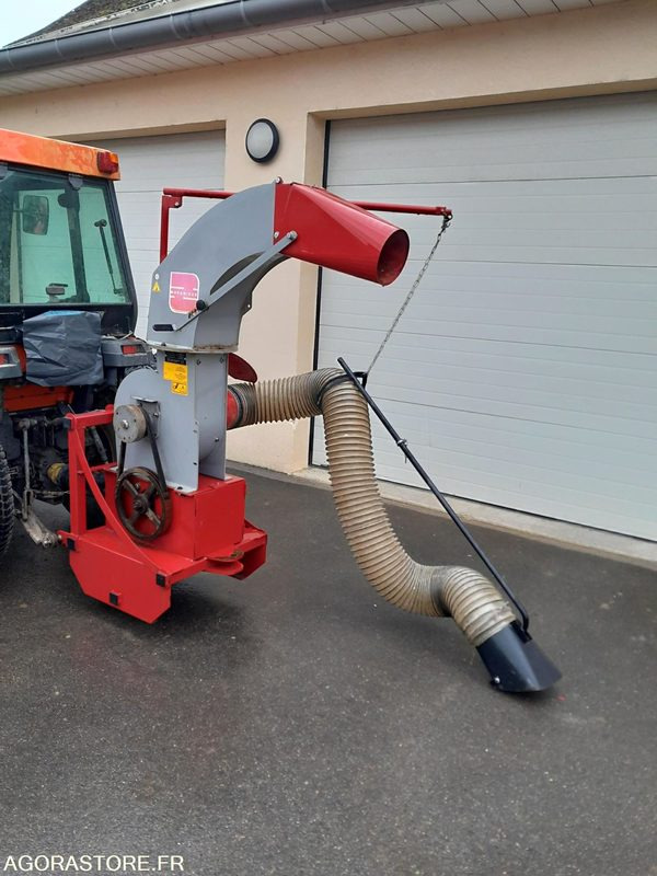 Aspirateur de feuilles - Makineri bujqësore: foto 3 Aspirateur de feuilles - Makineri bujqësore: foto 3