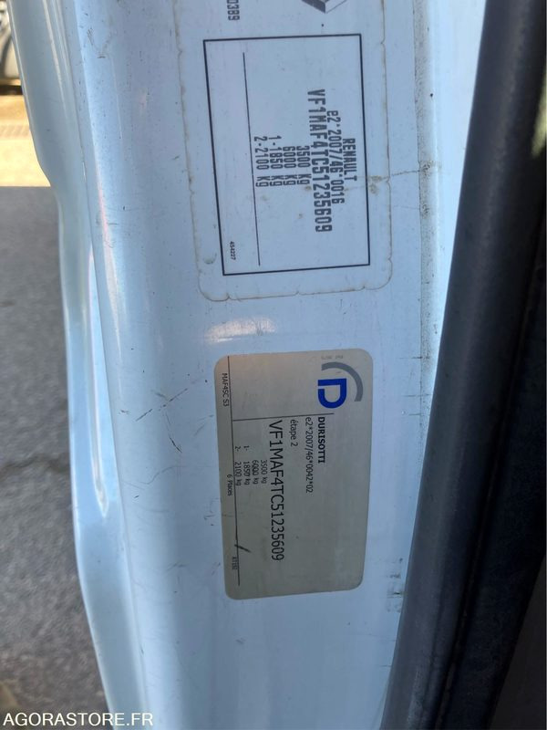 Master VU 4p Fourgon GD CONFORT - 2014 / 163463 KM (P1511126) - Furgon: foto 3 Master VU 4p Fourgon GD CONFORT - 2014 / 163463 KM (P1511126) - Furgon: foto 3