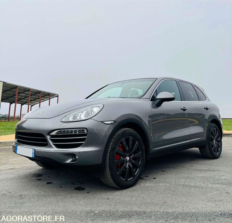 NIORT - PORSCHE CAYENNE 3.0 V6 - 2012 - 42 000 KM - Veturë: foto 2 NIORT - PORSCHE CAYENNE 3.0 V6 - 2012 - 42 000 KM - Veturë: foto 2