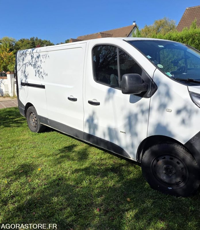 Opel vivaro B L2H1 fourgon 1.6 dci 3 places pack clim -roulant - Furgon: foto 5 Opel vivaro B L2H1 fourgon 1.6 dci 3 places pack clim -roulant - Furgon: foto 5