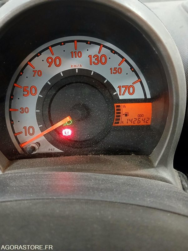 PEUGEOT 107 - 2008 - 142642 KM - Veturë: foto 5 PEUGEOT 107 - 2008 - 142642 KM - Veturë: foto 5
