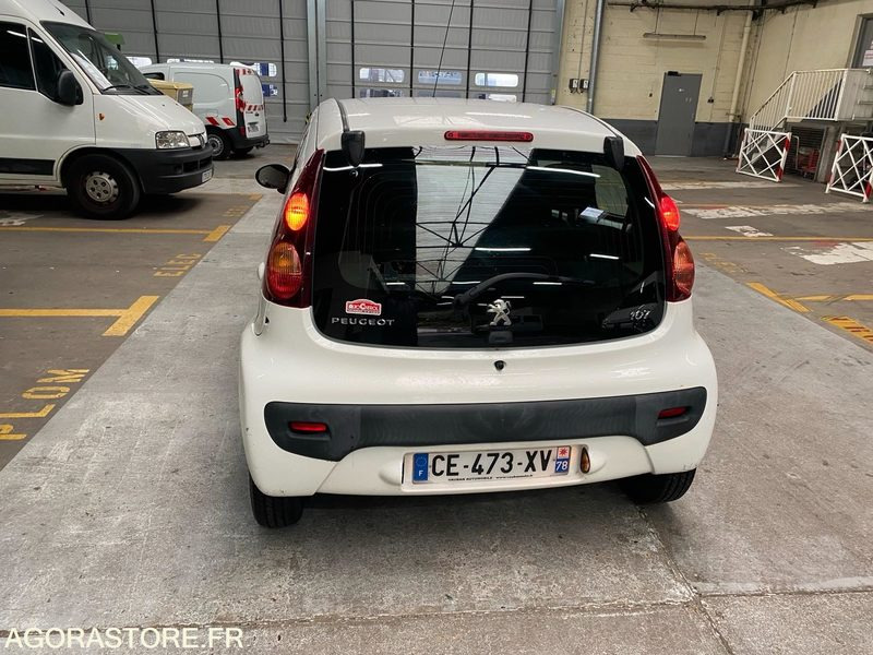 PEUGEOT 107 - Veturë: foto 1 PEUGEOT 107 - Veturë: foto 1