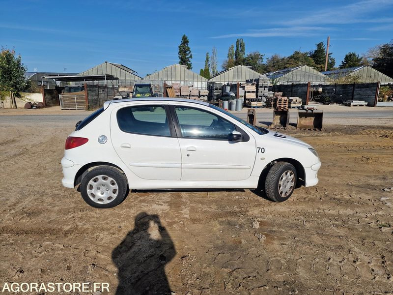 PEUGEOT 206 - LOT N°1 - Veturë: foto 5 PEUGEOT 206 - LOT N°1 - Veturë: foto 5