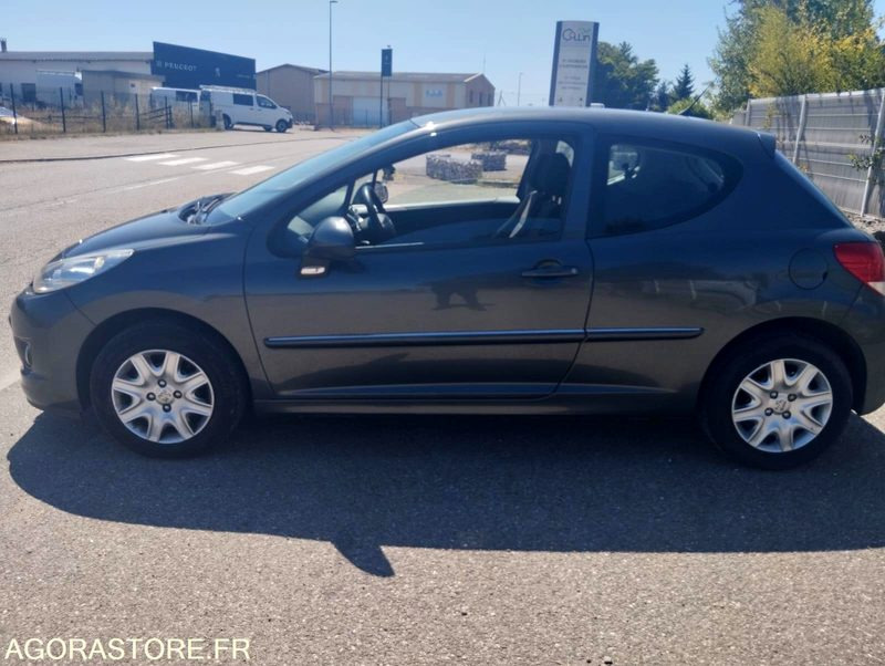 PEUGEOT 207 - 2010 - PHASE 2 - 123 125 KMS - EXCELLENT ETAT - Veturë: foto 4 PEUGEOT 207 - 2010 - PHASE 2 - 123 125 KMS - EXCELLENT ETAT - Veturë: foto 4