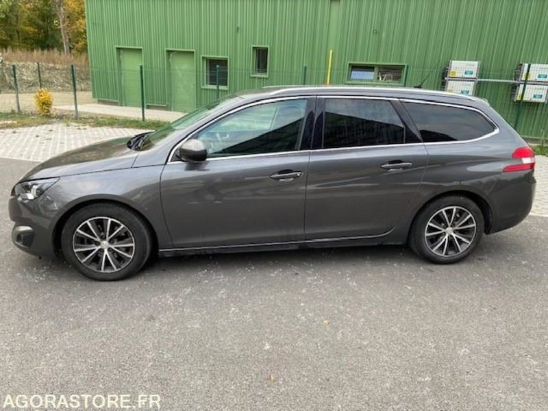 PEUGEOT 308SW - 2016 - 172000 KM - Makinë me portobagazh: foto 1 PEUGEOT 308SW - 2016 - 172000 KM - Makinë me portobagazh: foto 1