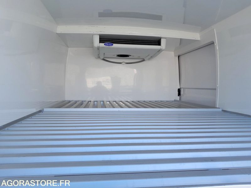 PEUGEOT BOXER FRIGORIFIQUE - 2021 - 26748 km - Furgon frigorifer: foto 5 PEUGEOT BOXER FRIGORIFIQUE - 2021 - 26748 km - Furgon frigorifer: foto 5