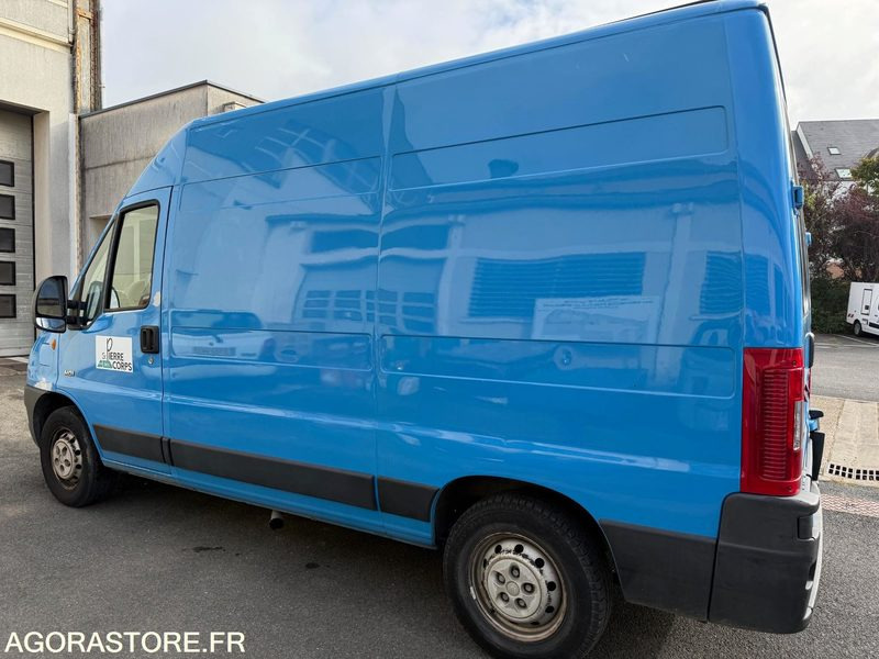 PEUGEOT BOXER L1H2 - Furgon: foto 4 PEUGEOT BOXER L1H2 - Furgon: foto 4