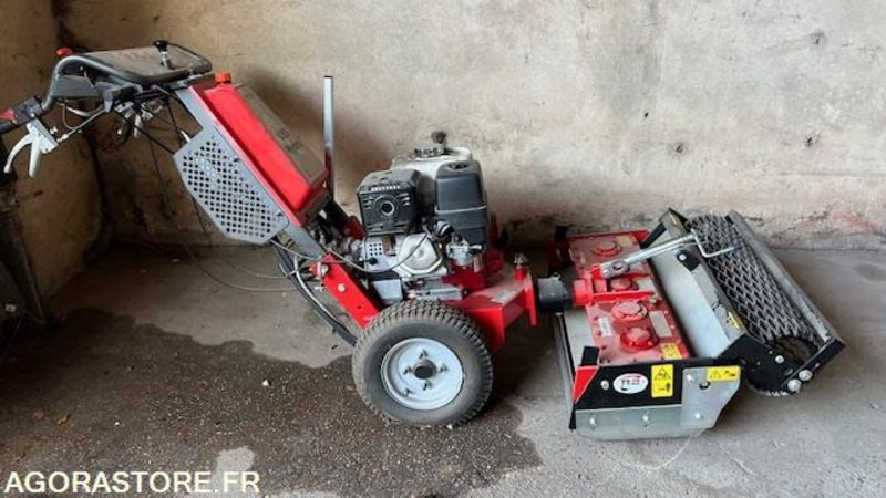 PORTE-OUTILS DESHERBEUR AVEC HERSE (PREPARATION ET EGALISATION DES SOLS) - Pajisje kopshti: foto 1 PORTE-OUTILS DESHERBEUR AVEC HERSE (PREPARATION ET EGALISATION DES SOLS) - Pajisje kopshti: foto 1