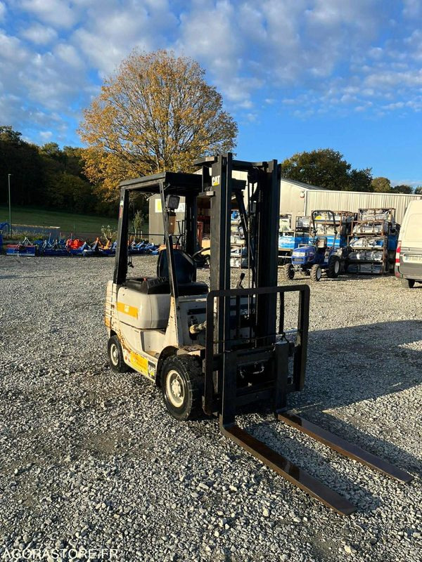 Caterpillar chariot élévateur diesel - Pajisje për trajtimin e materialeve: foto 1 Caterpillar chariot élévateur diesel - Pajisje për trajtimin e materialeve: foto 1