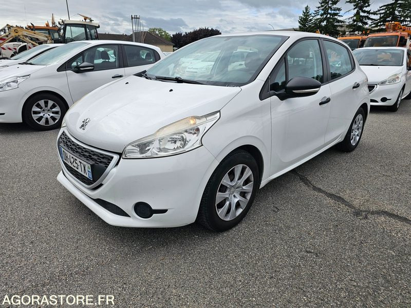 Peugeot 208 - 2014 - 134673km - DH425TX - Veturë: foto 1 Peugeot 208 - 2014 - 134673km - DH425TX - Veturë: foto 1