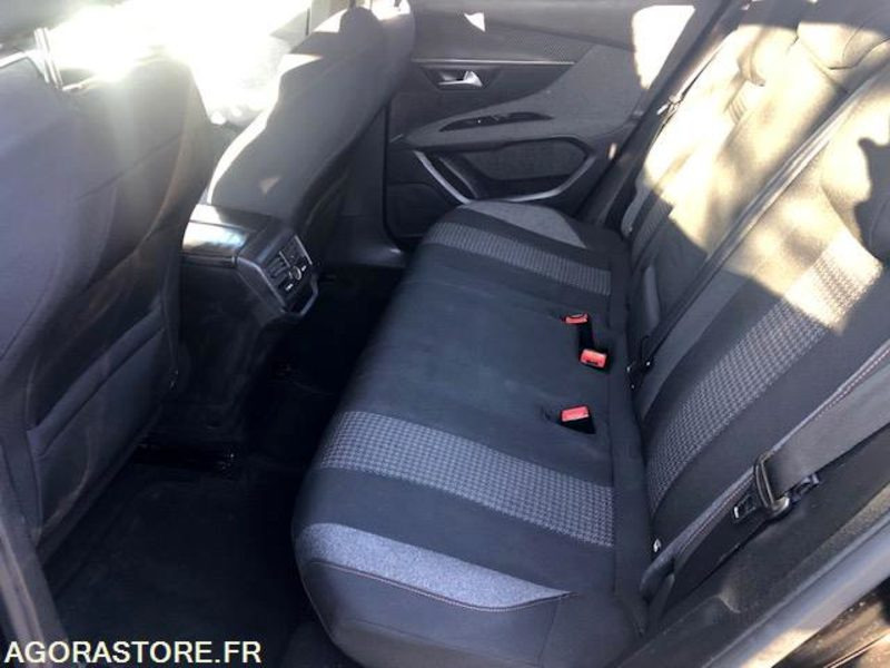 Peugeot 3008 BlueHdi 120 S&S Allure Business BOITE AUTO EAT8 - Courroie faite - Veturë: foto 5 Peugeot 3008 BlueHdi 120 S&S Allure Business BOITE AUTO EAT8 - Courroie faite - Veturë: foto 5