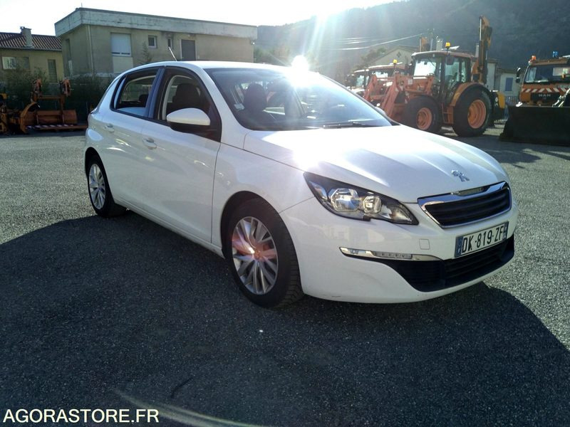 Peugeot 308 1.6 Blue Hdi 120 - 2014 - 168240 KM - Veturë: foto 1 Peugeot 308 1.6 Blue Hdi 120 - 2014 - 168240 KM - Veturë: foto 1