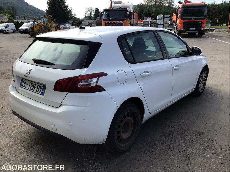 Peugeot 308 - 2014 - 133878kms - (P0403313) - Veturë: foto 2 Peugeot 308 - 2014 - 133878kms - (P0403313) - Veturë: foto 2