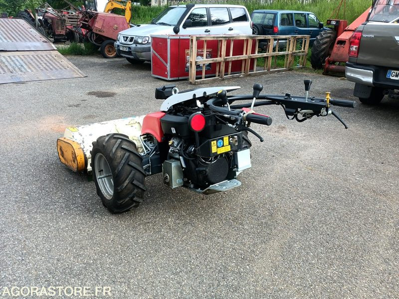 Porte outils pente Aebi CC66 + broyeur 140 heures - Pajisje kopshti: foto 4 Porte outils pente Aebi CC66 + broyeur 140 heures - Pajisje kopshti: foto 4