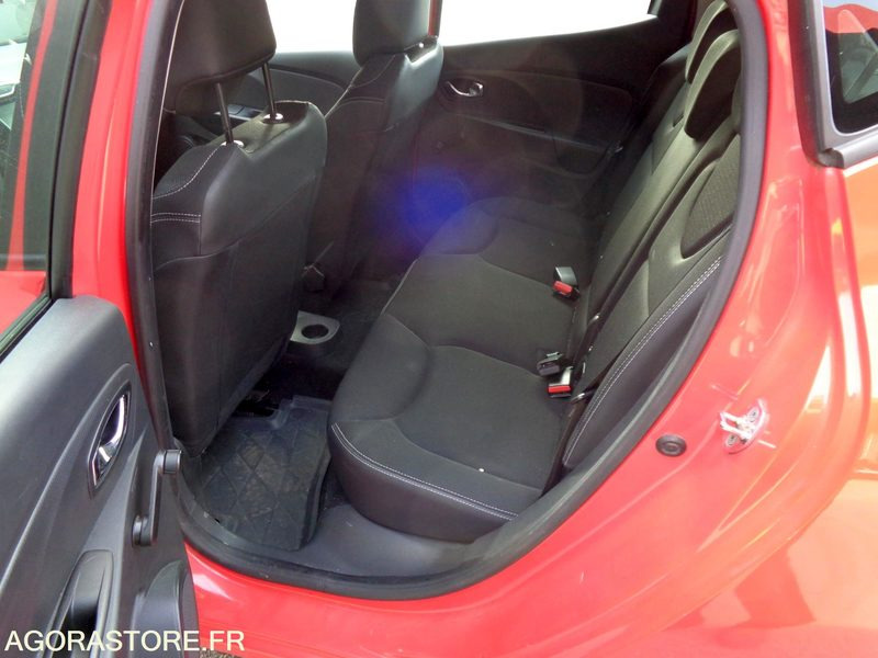 RENAULT CLIO 4 CZ.199.GB - Veturë: foto 4 RENAULT CLIO 4 CZ.199.GB - Veturë: foto 4