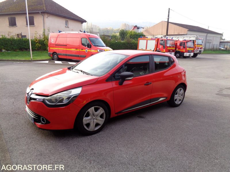 RENAULT CLIO 4 CZ.199.GB - Veturë: foto 2 RENAULT CLIO 4 CZ.199.GB - Veturë: foto 2