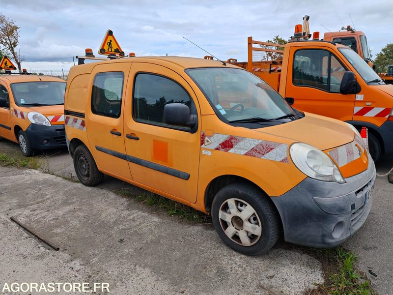 RENAULT KANGOO 1.5Dci - AZ-972-QF moteur tournant / véhicule roulant - Furgon i vogël: foto 2 RENAULT KANGOO 1.5Dci - AZ-972-QF moteur tournant / véhicule roulant - Furgon i vogël: foto 2