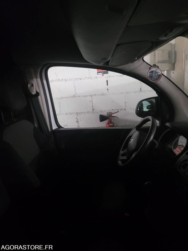 RENAULT | KANGOO | 2017 | 144067KM - Furgon i vogël: foto 3 RENAULT | KANGOO | 2017 | 144067KM - Furgon i vogël: foto 3