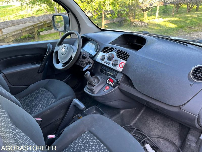RENAULT - KANGOO - FRIGO- 2011 - 99 968 KM - Furgon frigorifer: foto 5 RENAULT - KANGOO - FRIGO- 2011 - 99 968 KM - Furgon frigorifer: foto 5