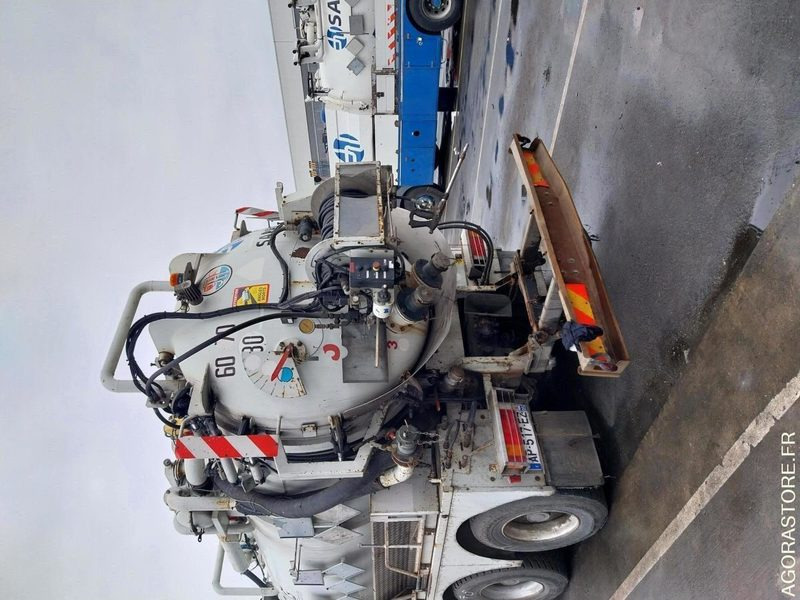 RENAULT Kerax 370 Dci HUWER ADR 2005 (258080Km) ROULANT EXPORT UNIQUEMENT - Kamion me vakuum: foto 3 RENAULT Kerax 370 Dci HUWER ADR 2005 (258080Km) ROULANT EXPORT UNIQUEMENT - Kamion me vakuum: foto 3