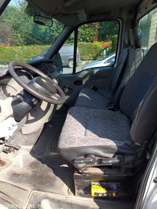 RENAULT MASTER BENNE - Kamioncine vetëshkarkuese: foto 4 RENAULT MASTER BENNE - Kamioncine vetëshkarkuese: foto 4