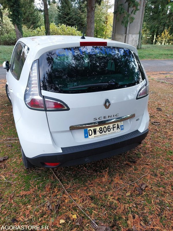 RENAULT SCENIC 2015 226431kms - Veturë: foto 4 RENAULT SCENIC 2015 226431kms - Veturë: foto 4