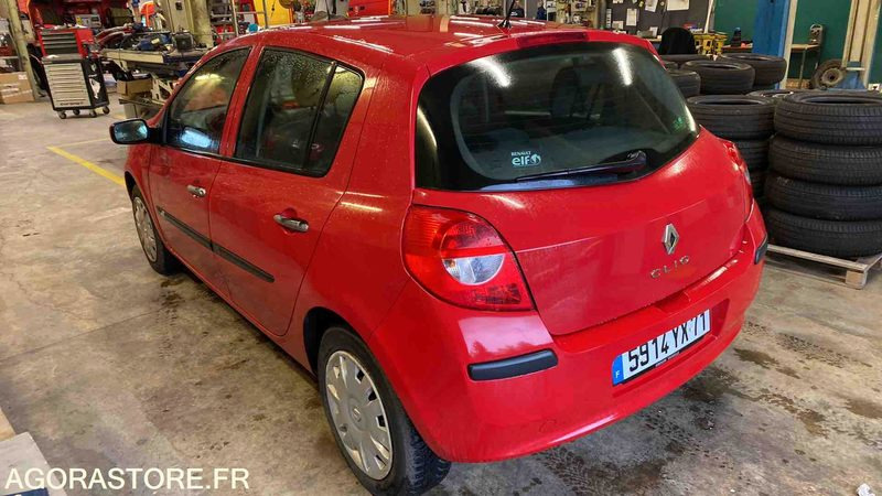 Renault - Clio - 2009 - 278883KMS - 5914YX71 - Veturë: foto 5 Renault - Clio - 2009 - 278883KMS - 5914YX71 - Veturë: foto 5