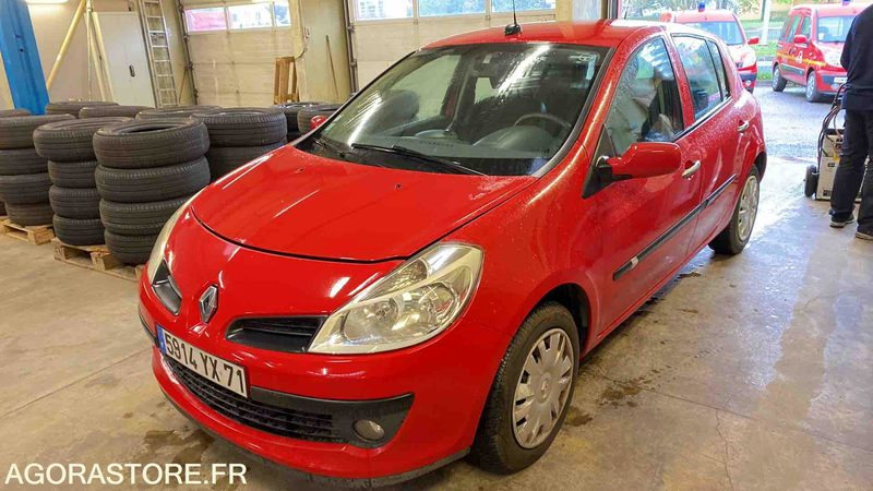 Renault - Clio - 2009 - 278883KMS - 5914YX71 - Veturë: foto 1 Renault - Clio - 2009 - 278883KMS - 5914YX71 - Veturë: foto 1