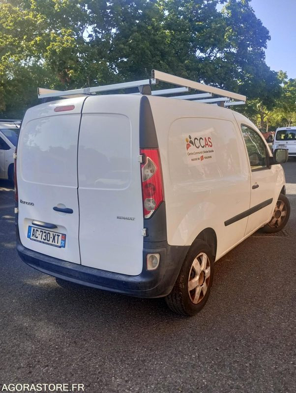 Renault Kangoo 6CV 136506 kms 2009 - Furgon i vogël: foto 2 Renault Kangoo 6CV 136506 kms 2009 - Furgon i vogël: foto 2